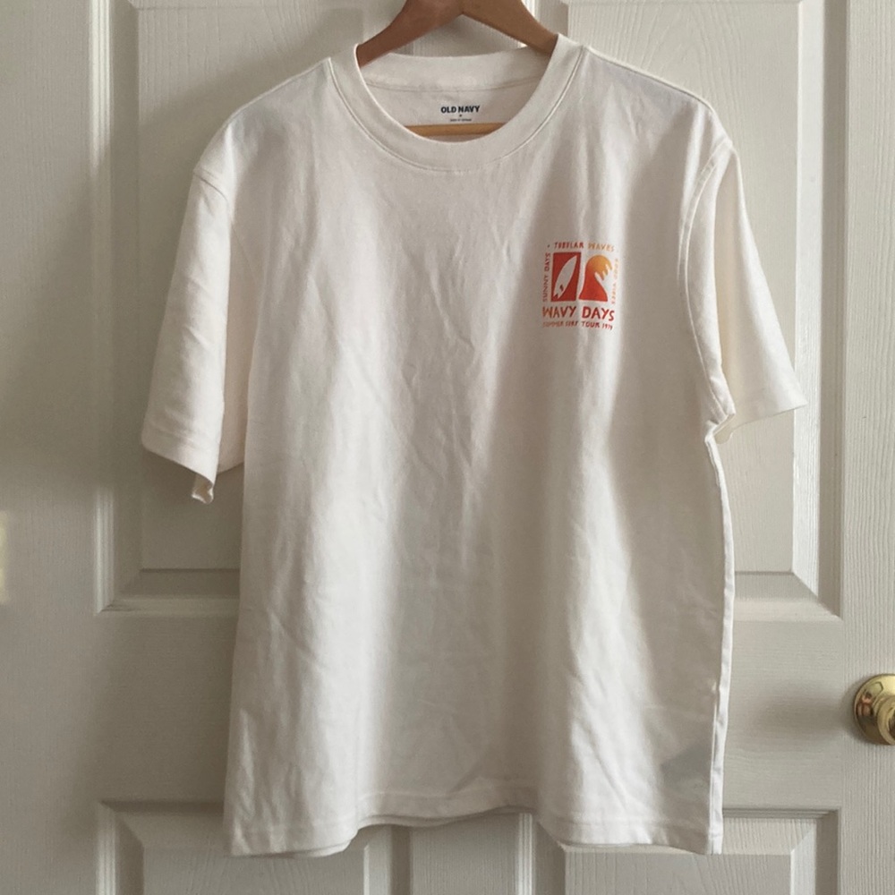 Old Navy Oversized Light Cream Wavy Days T-Shirt